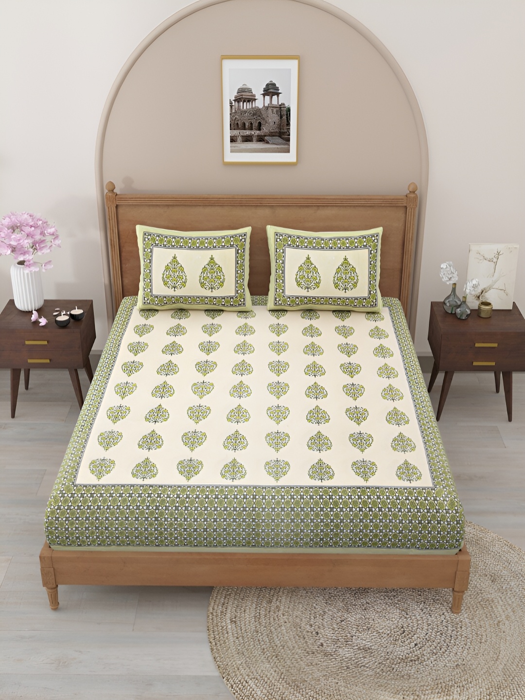 

Salona Bichona Green & Cream-Coloured Ethnic Motifs 152 TC King Bedsheet Set