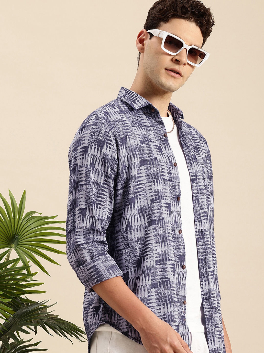 

Mast & Harbour Men Printed Casual Shirt, Navy blue