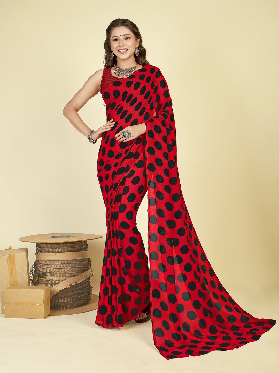 

Moda Rapido Polka Dot Printed Saree, Red