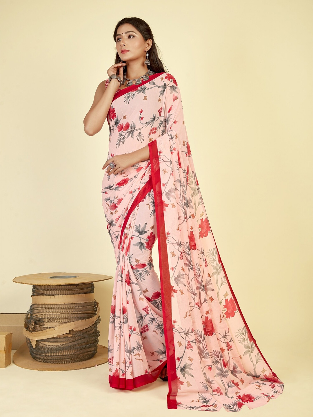 

Moda Rapido Floral Printed Saree, Red