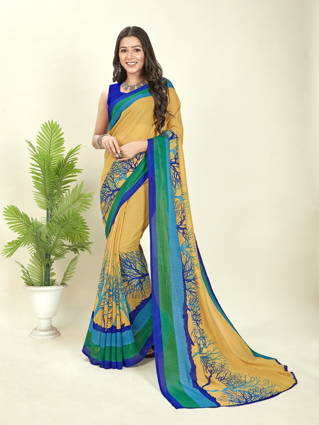 

Moda Rapido Floral Printed Saree, Green