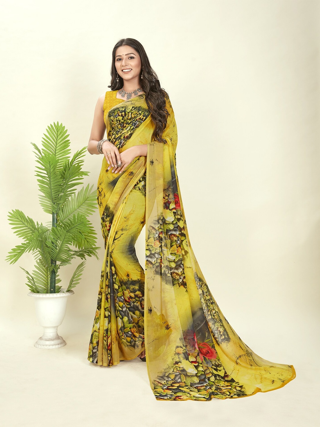 

Moda Rapido Floral Printed Saree, Yellow