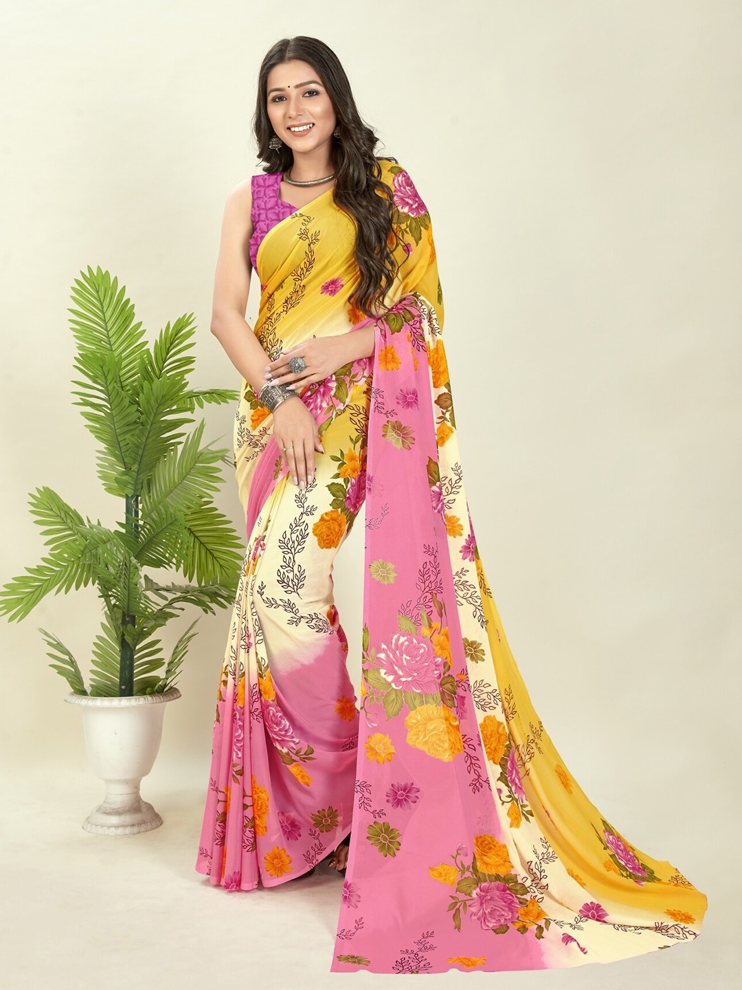 

Moda Rapido Floral Printed Saree, Pink