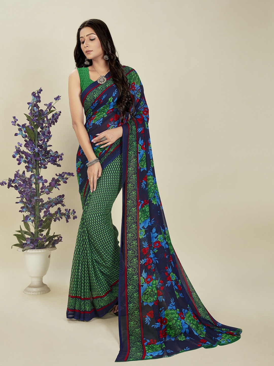 

ANAND SAREES Floral Printed Saree, Green