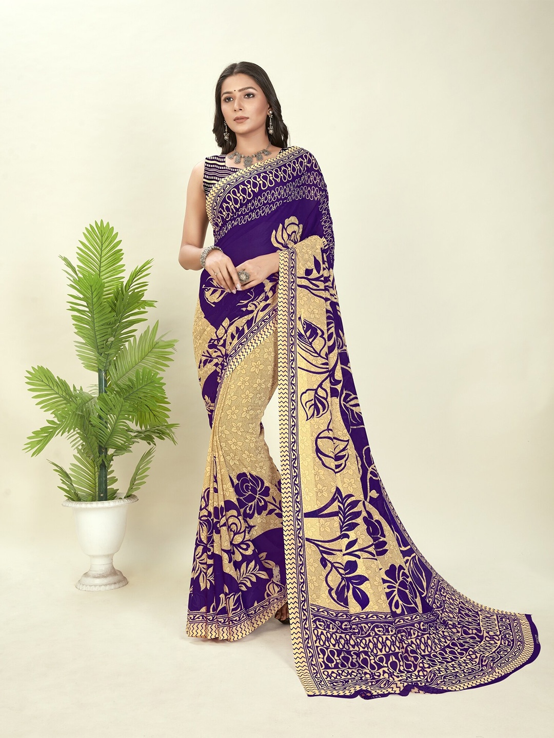 

ANAND SAREES Floral Printed Saree, Purple