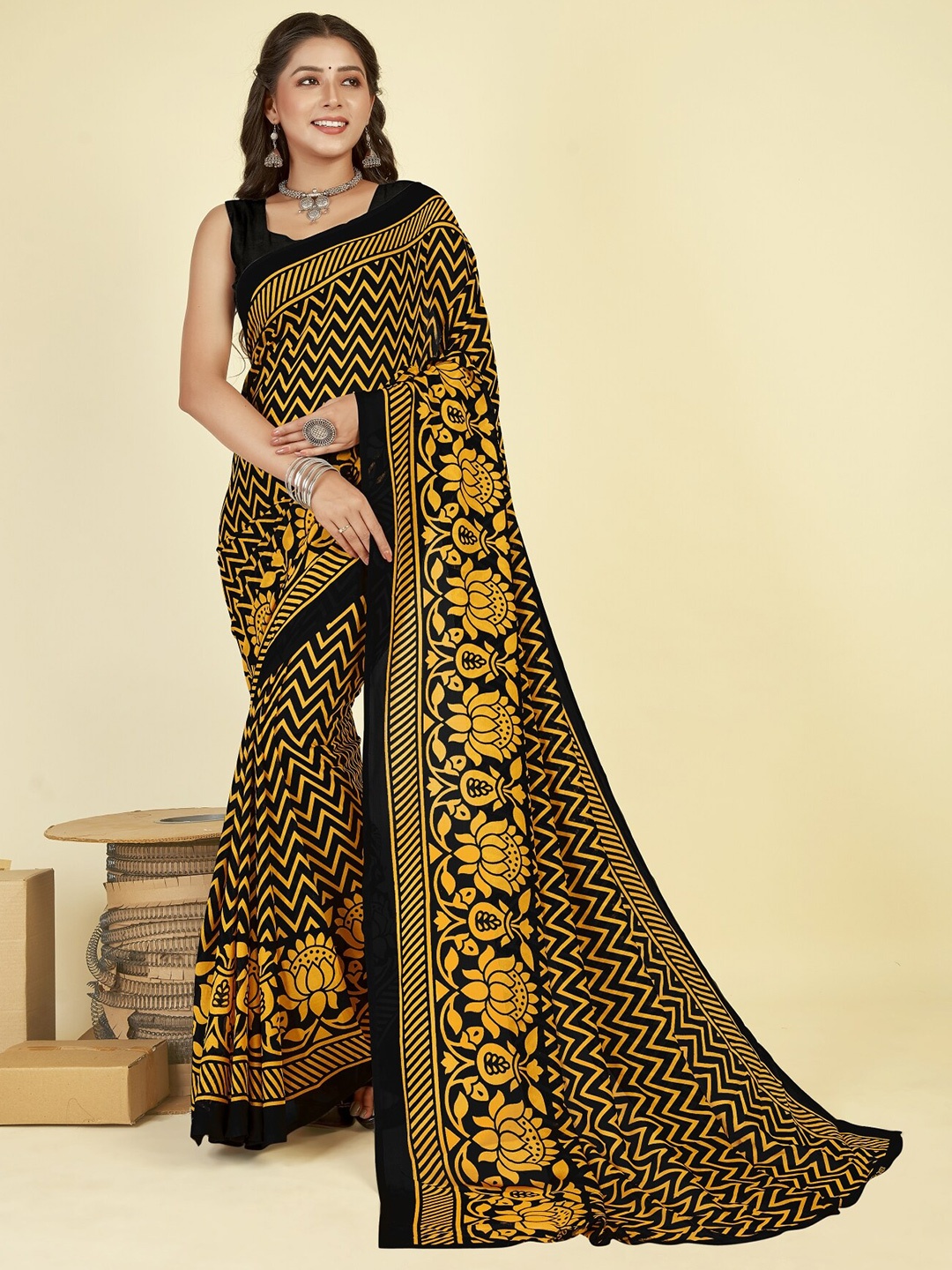 

ANAND SAREES Geometric Printed Saree, Black