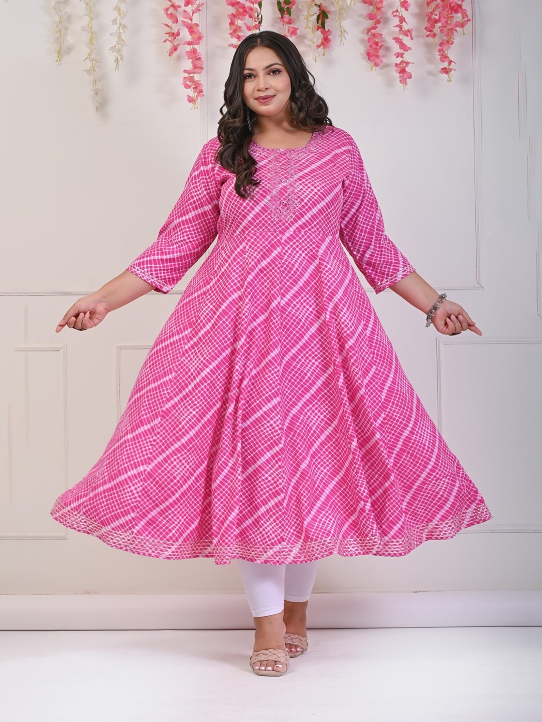 

KALINI Plus Size Checked Anarkali Kurta, Pink