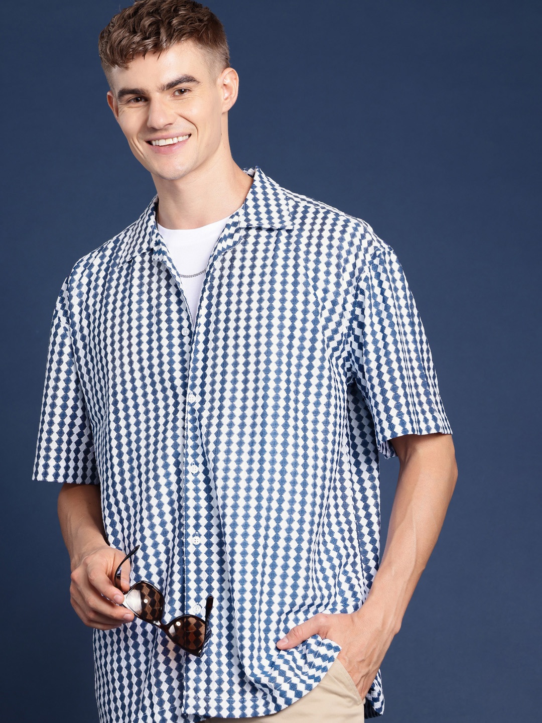 

Mast & Harbour Men Printed Cuban Collar Oversized Casual Shirt, Navy blue
