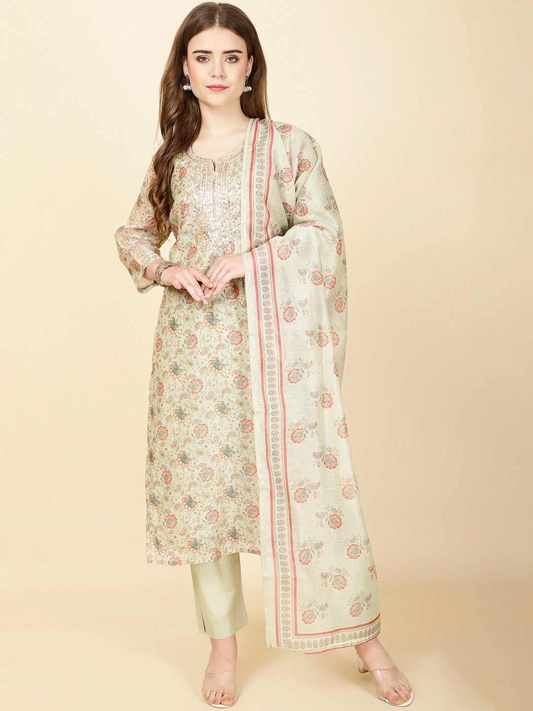 

Meena Bazaar Floral Printed Round Neck Gotta Patti Kurta with Trousers & With Dupatta, Green