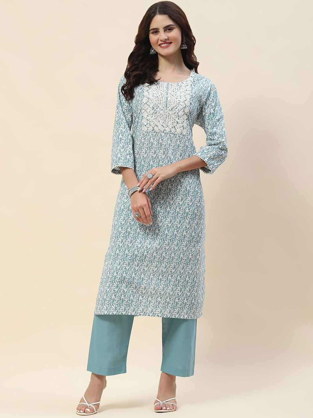 

Meena Bazaar Floral Printed Thread Work Straight Kurta With Trouser, Blue