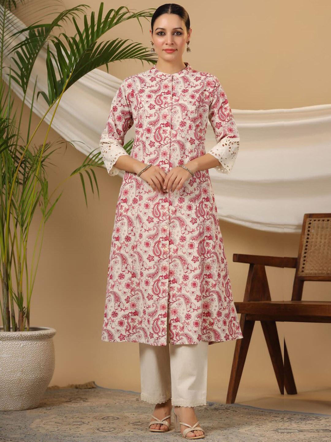 

Meena Bazaar Ethnic Motifs Printed Kurta & Trouser, Cream