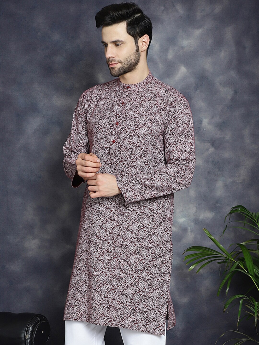 

Anouk Maroon Paisley Printed Band Collar Straight Kurta