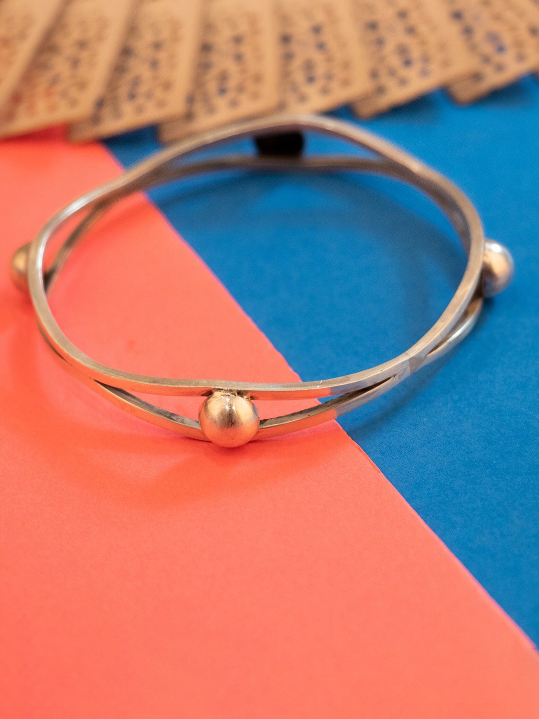 

Shyle 925 Sterling Silver Bangle