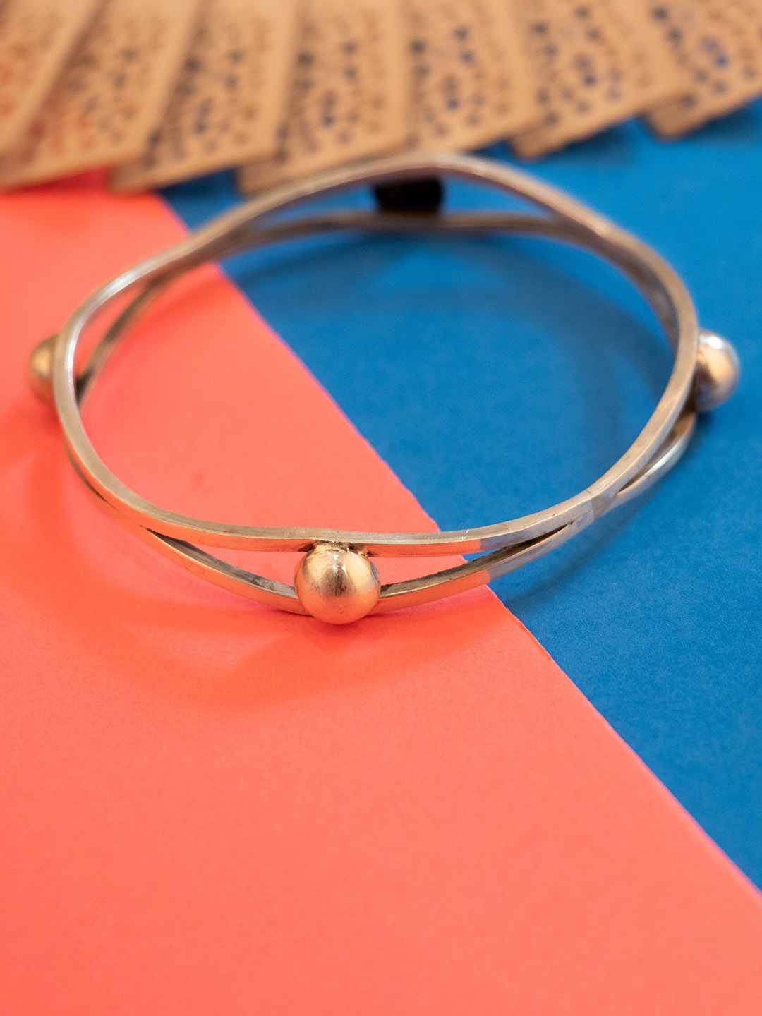 

Shyle 925 Sterling Silver Bangle