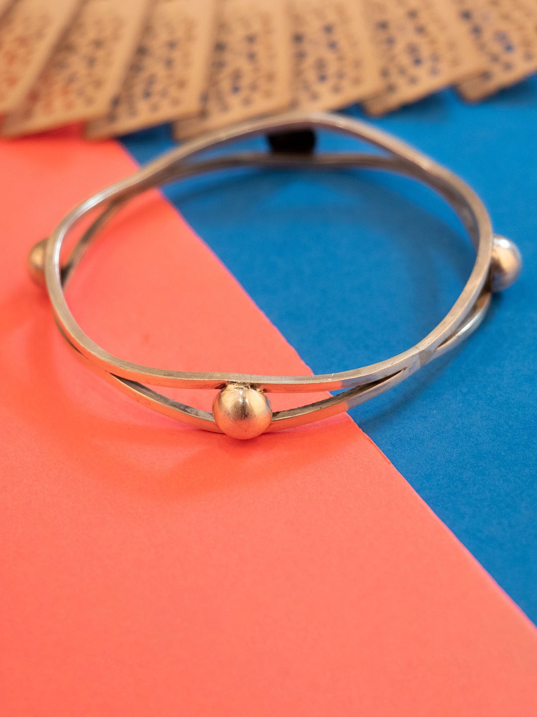 

Shyle 925 Sterling Silver Bangle