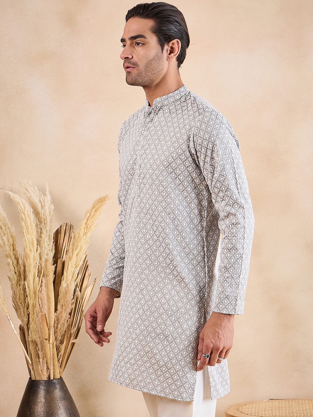 

Anouk Ethnic Motifs Mandarin Collar Long Sleeves Straight Kurta, Grey