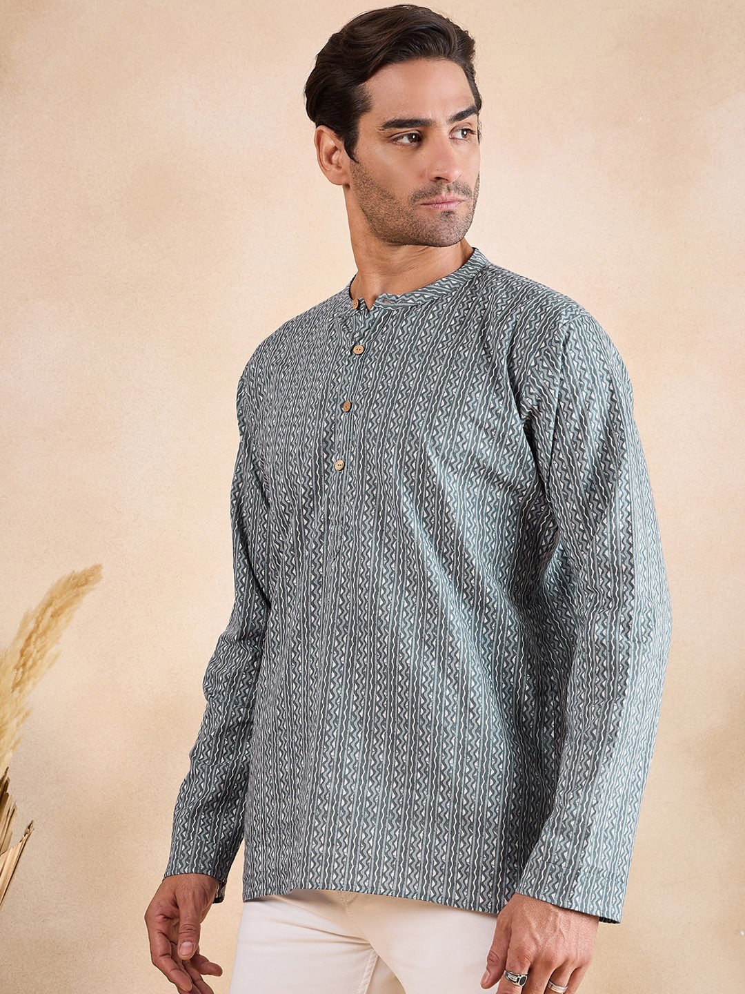

Anouk Geometric Printed Mandarin Collar Cotton Straight Kurta, Grey
