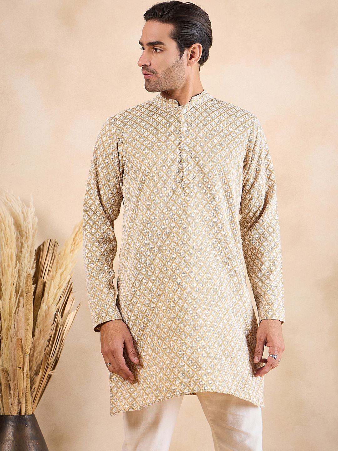 

Anouk Brown Ethnic Motifs Embroidered Chikankari Straight Kurta