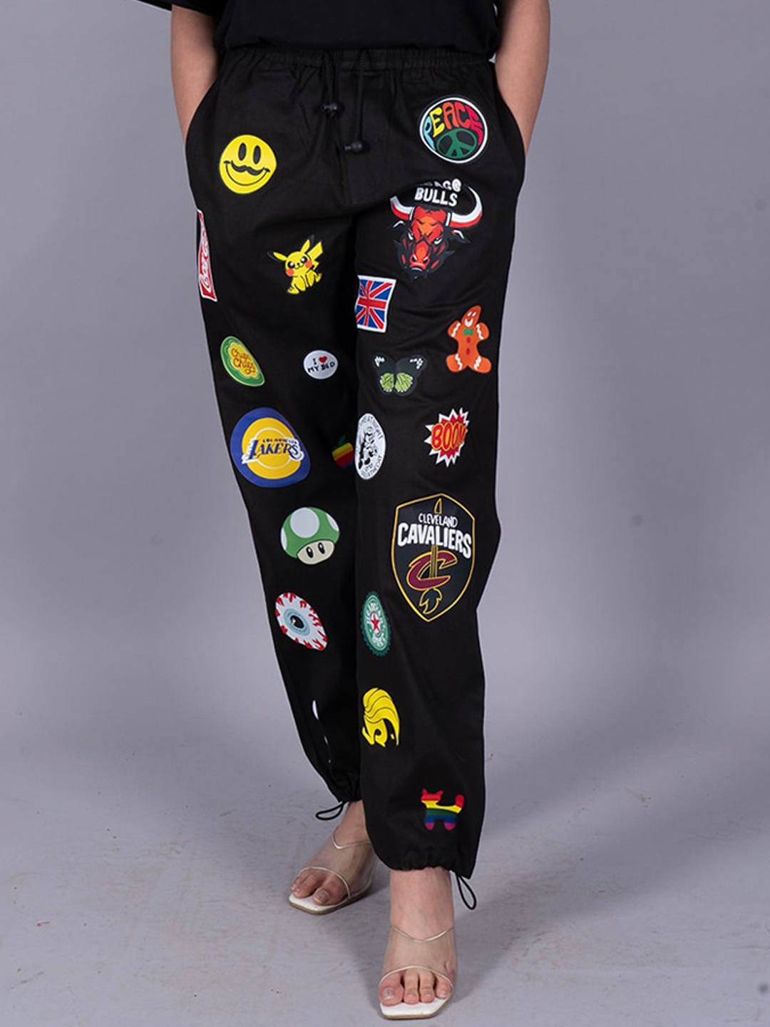 

VYVE Women Abstract Printed Loose Fit Cotton Joggers, Black