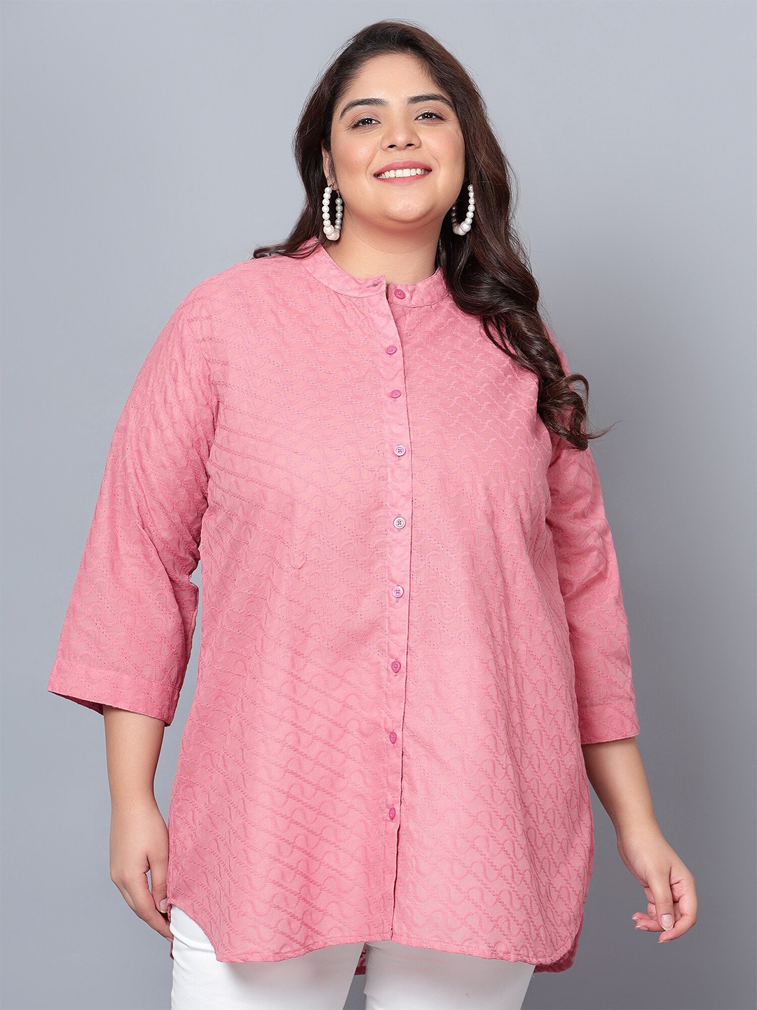 

Indietoga Plus Size Ethnic Motif Chikankari Embroidered Band Collar Pure Cotton Tunic, Pink