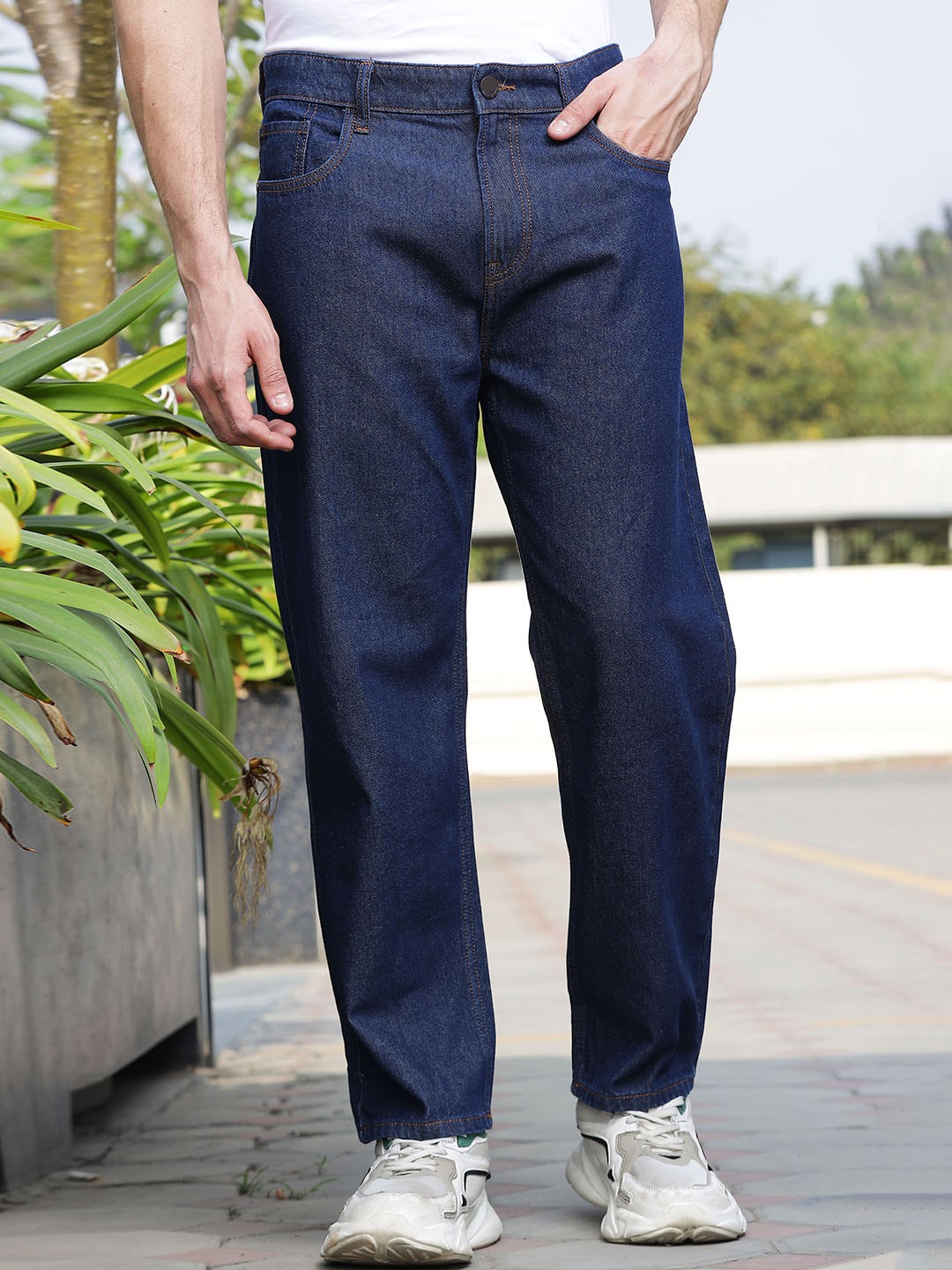 

HERE&NOW Blue Men Mid-Rise Loose Relaxed Fit Cotton Jeans