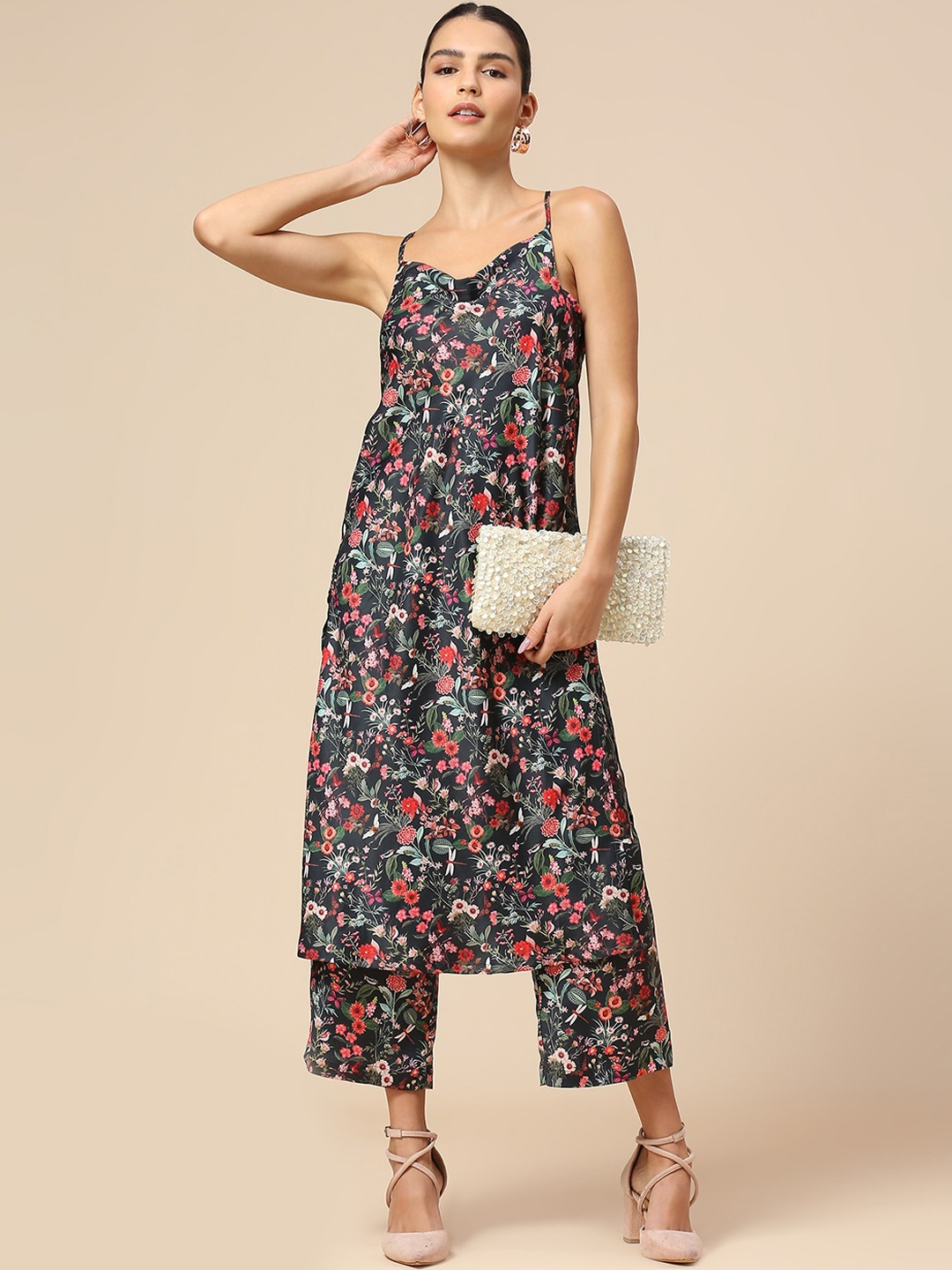 

Modern Indian by CHEMISTRY Floral Printed Shoulder Straps Kurta With Palazzo, Black