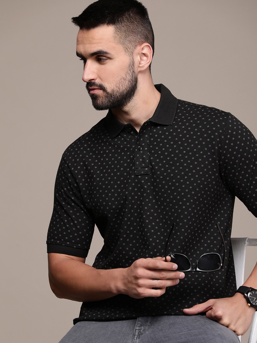 

Burnt Umber Men Printed Polo Collar T-shirt, Black