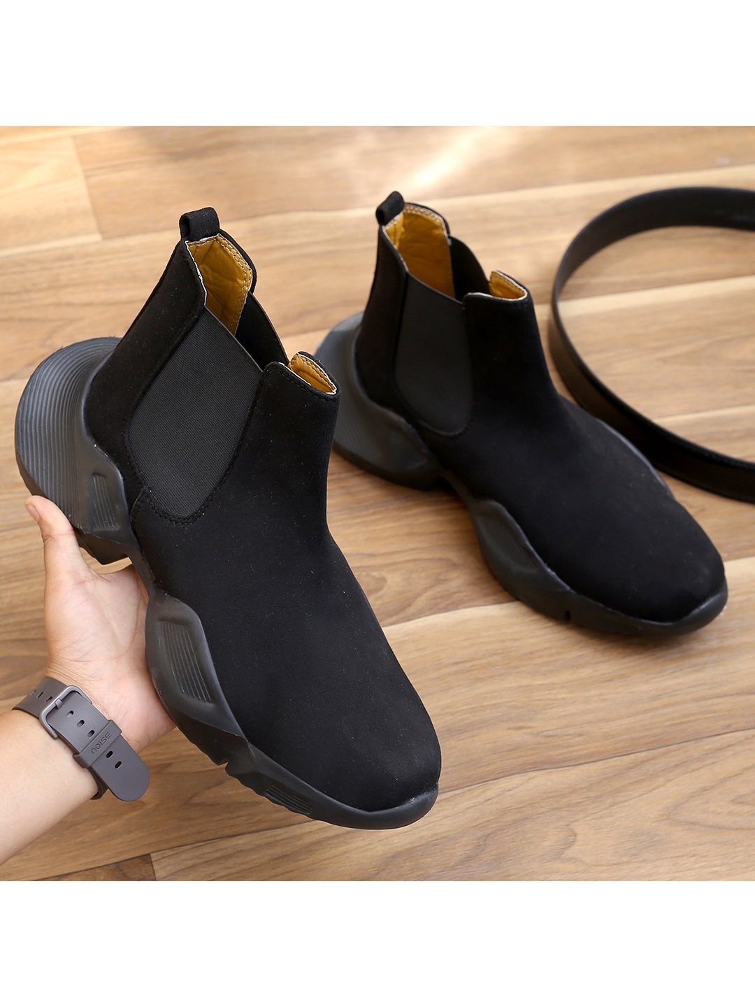 

HERE&NOW Men Black Round Toe Mid-Top Chelsea Boots