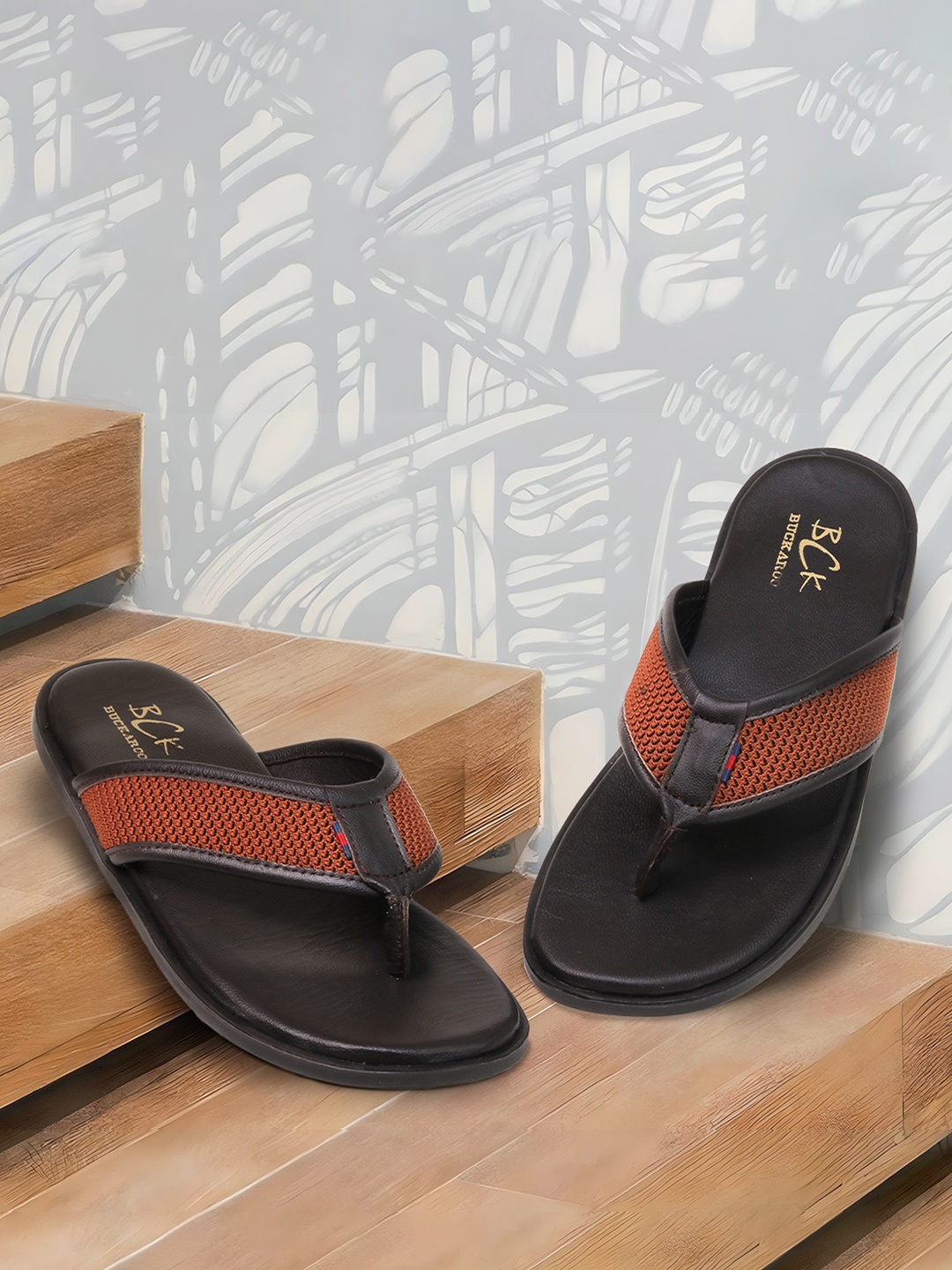 

Buckaroo Men Textured Leather Comfort Sandals, Tan