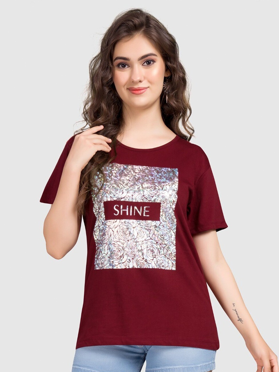 

BAESD Typography Printed Drop-Shoulder Sleeves Pure Cotton T-shirt, Maroon