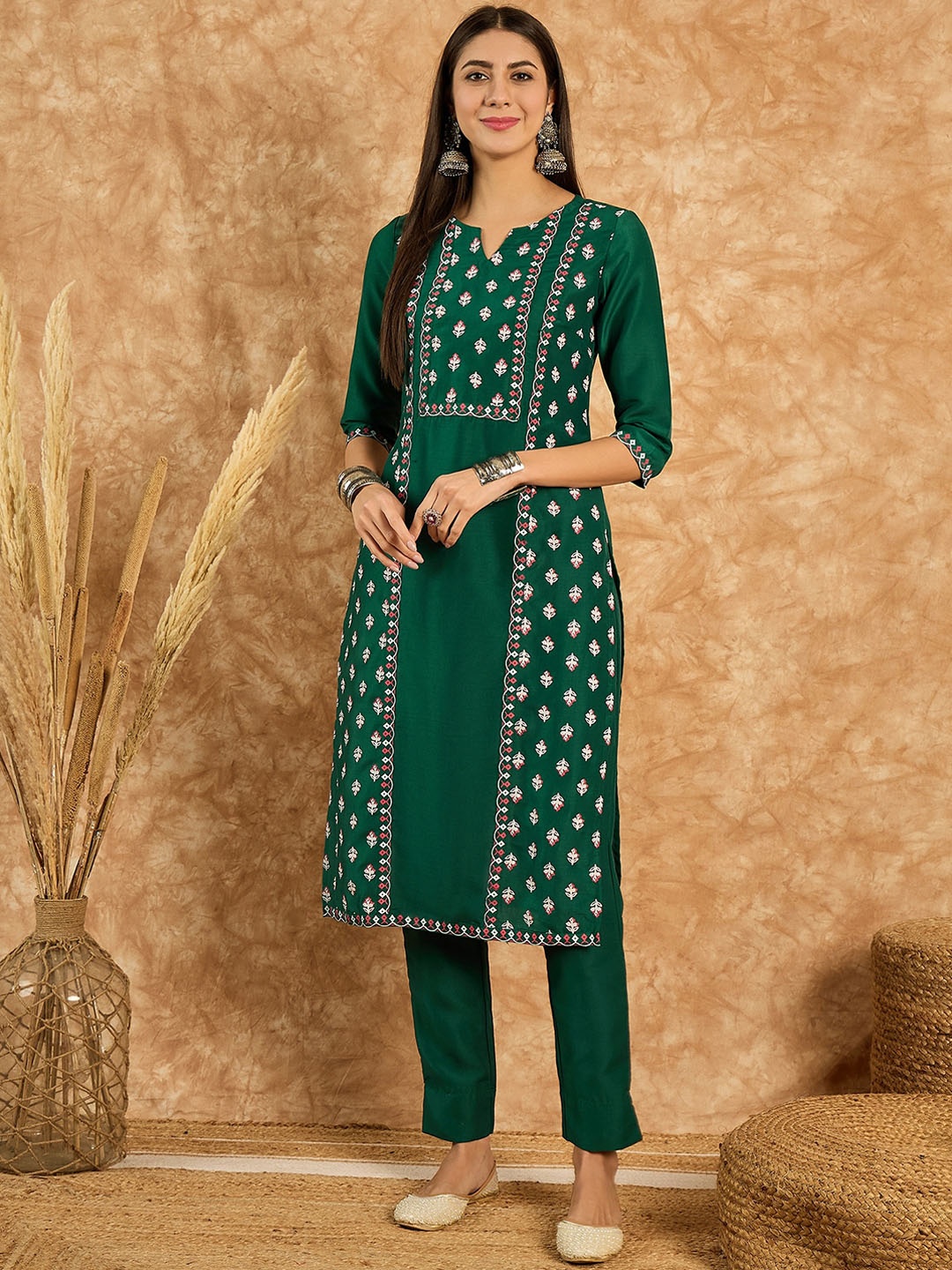 

ZIYAA Floral Printed Regular Kurta with Trousers, Green