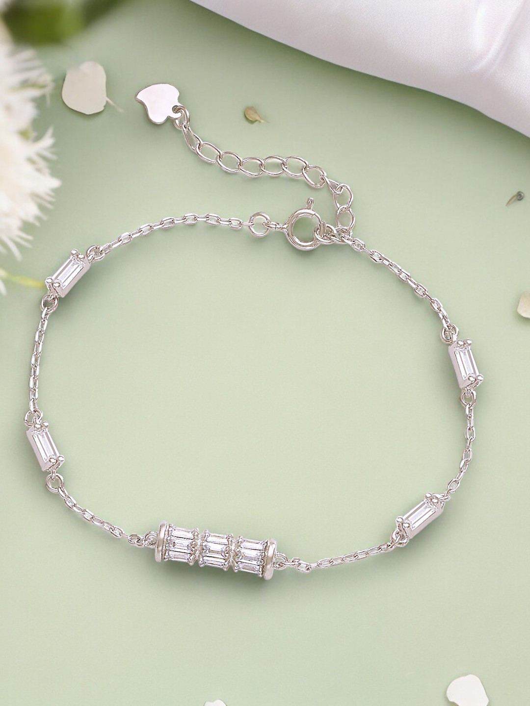 

Taraash 92.5 Sterling Silver Cubic Zirconia Studded Link Bracelet