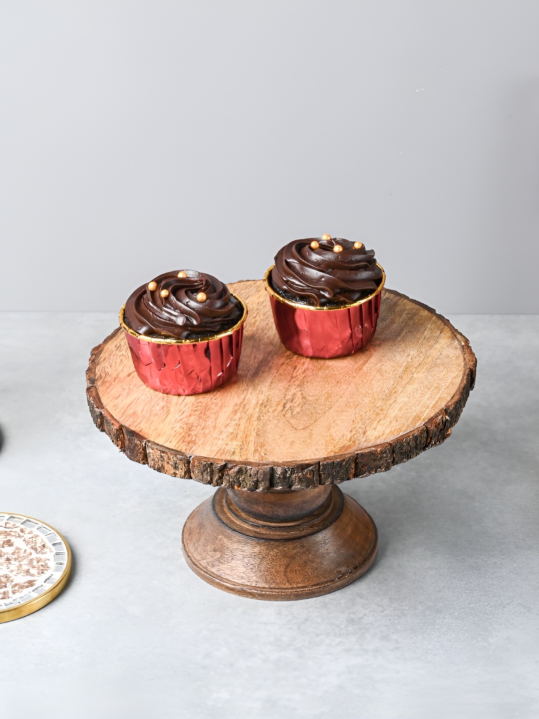 

CASA DECOR Brown Wooden Bark Cake Stand