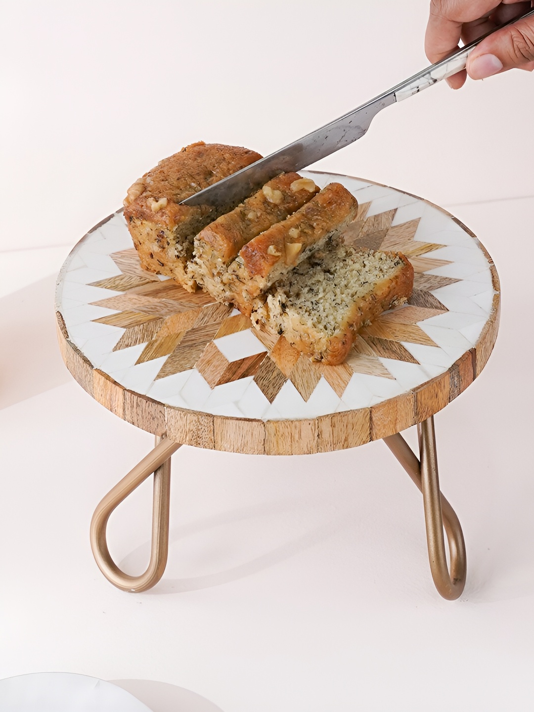 

CASA DECOR Beige & White Easy to Clean Cake Stand