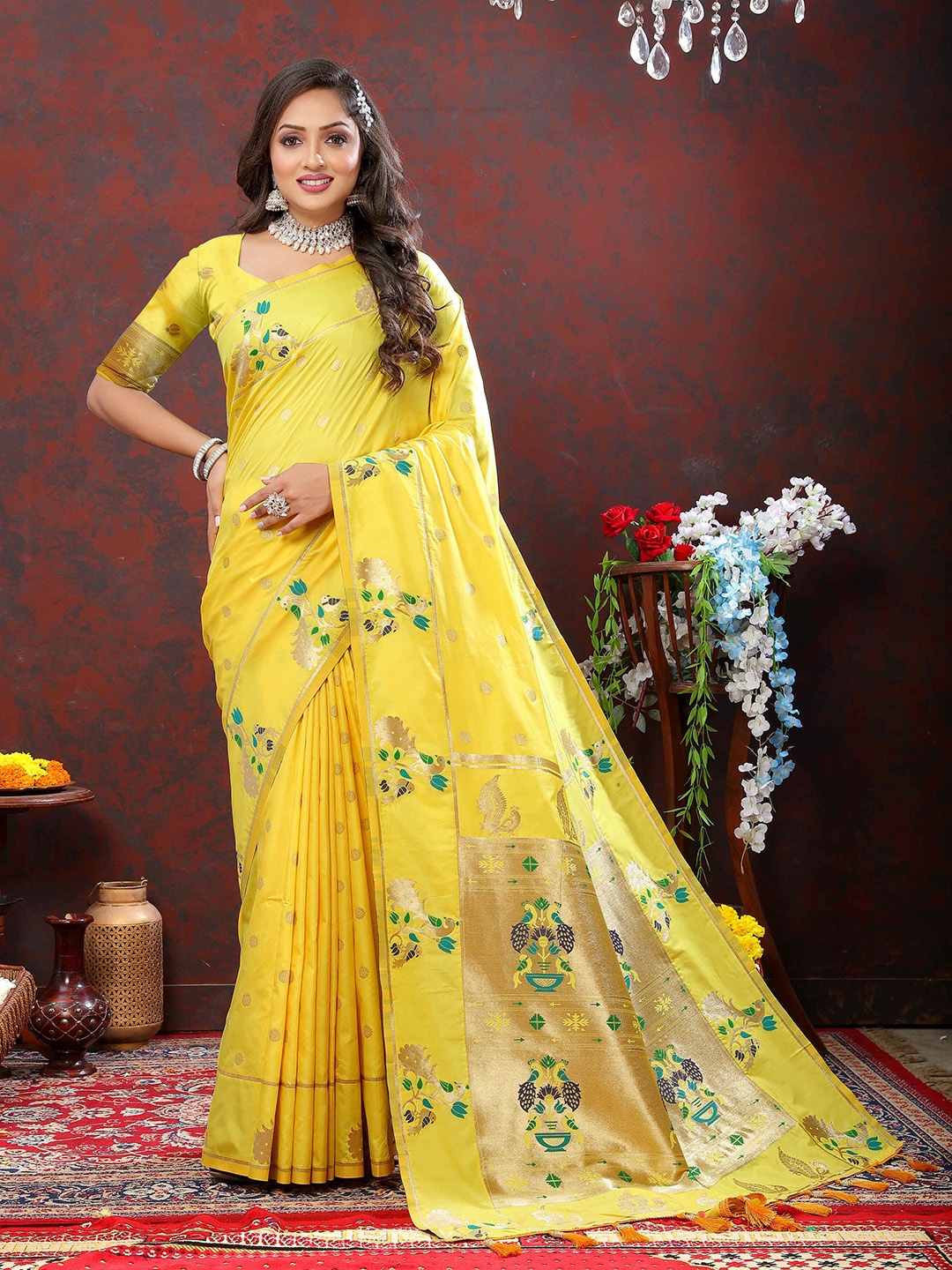 

PHEASANT Floral Zari Pure Silk Paithani Saree, Yellow