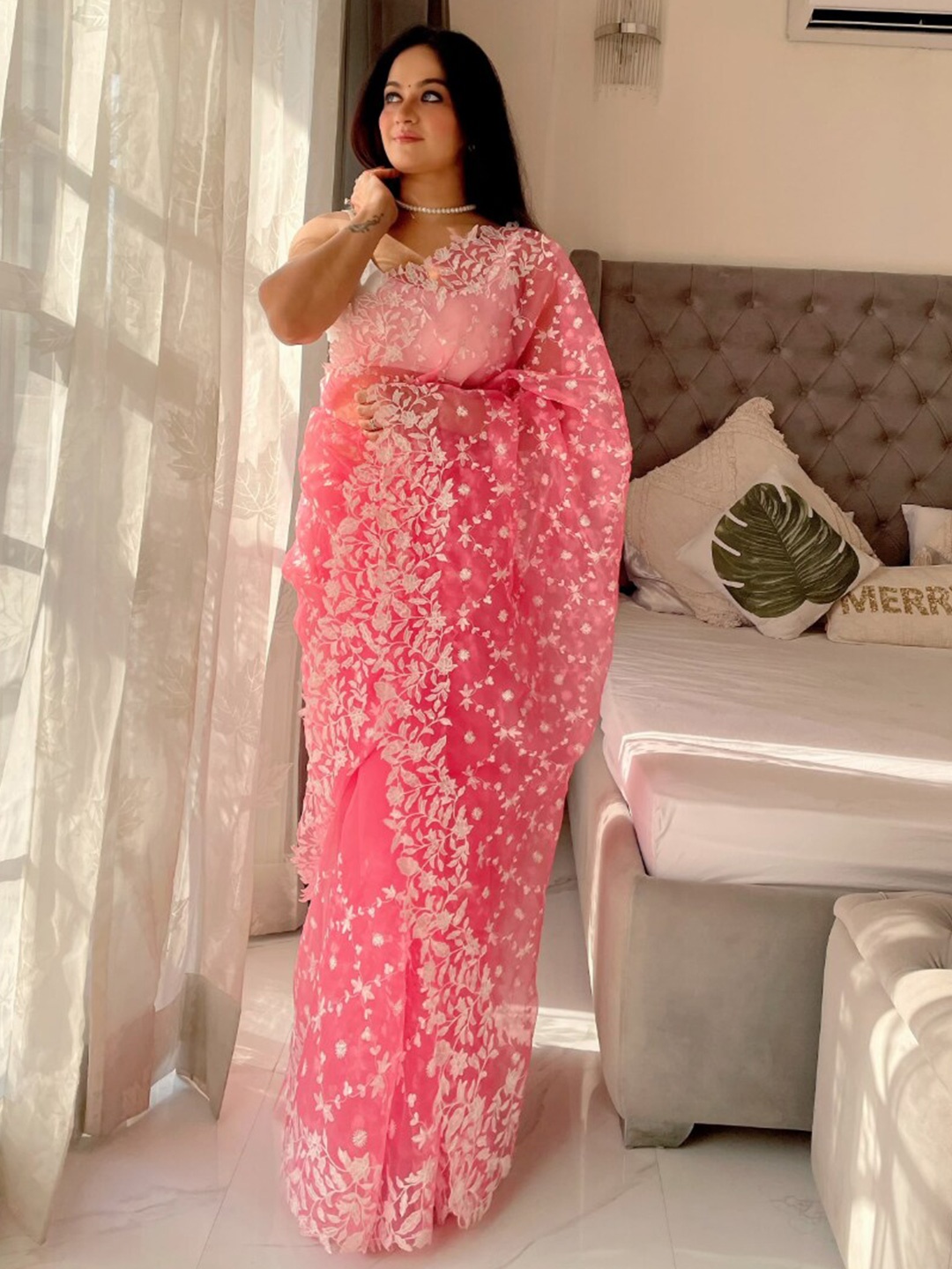 

K 5 Fashion Floral Embroidered Organza Saree, Pink