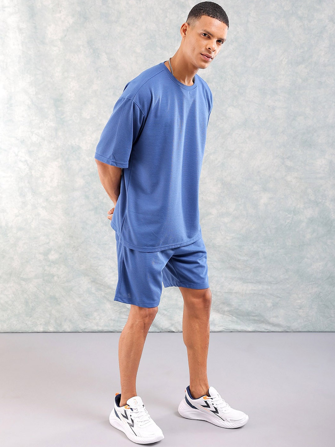 

The Indian Garage Co Round Neck Oversized T-Shirt With Shorts, Blue