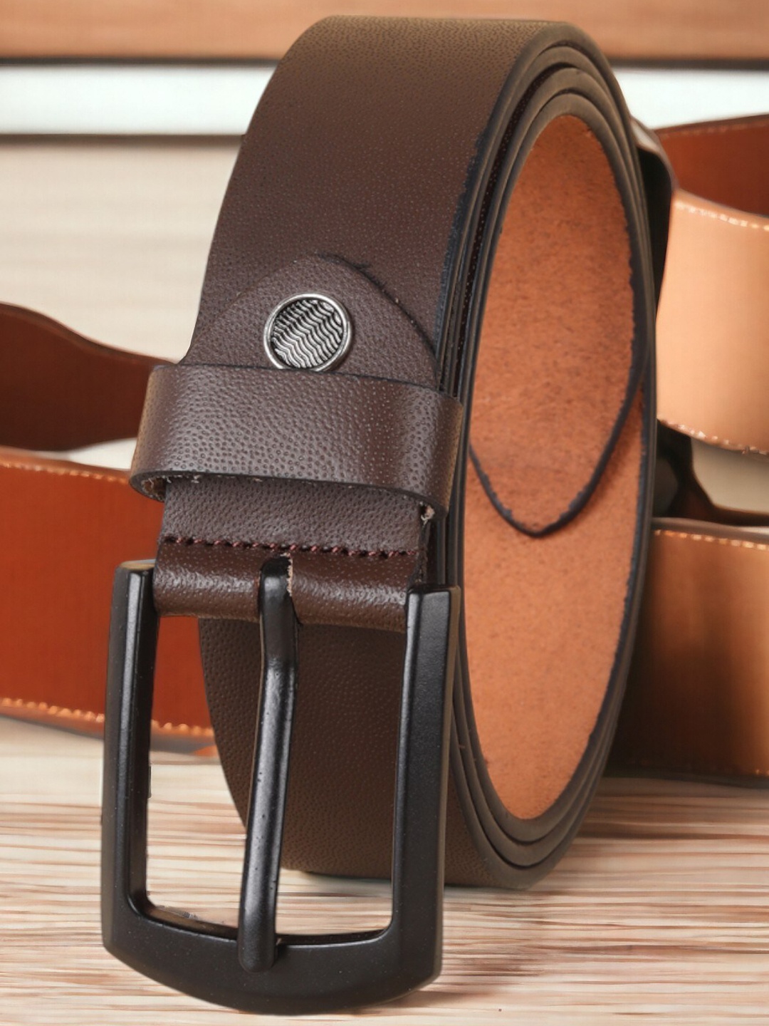 

INVICTUS Men Textured Leather Formal Belt, Brown