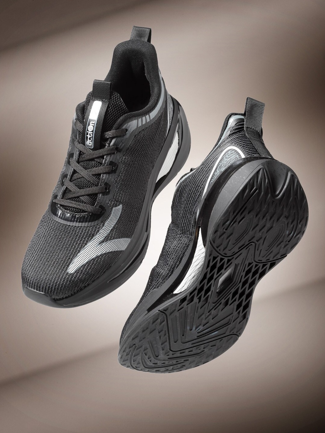 

Action Men Mesh Lace Up Running Shoes, Black