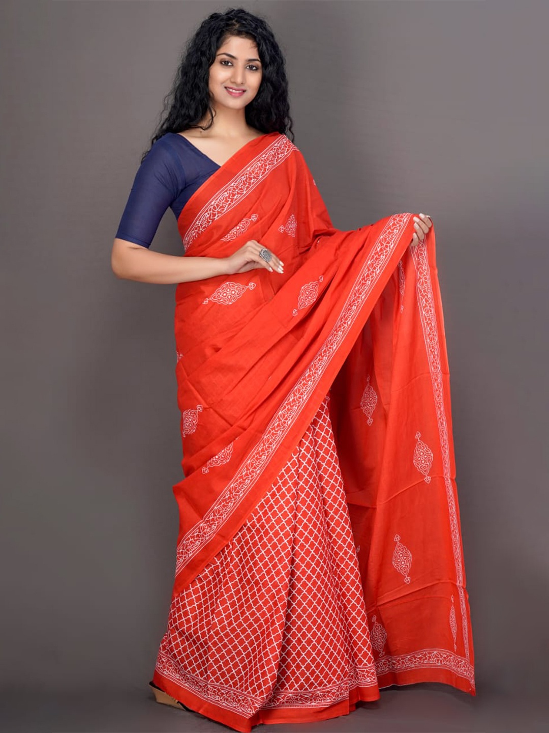 

clothonus Geometric Pure Cotton Half and Half Block Print Saree, Orange