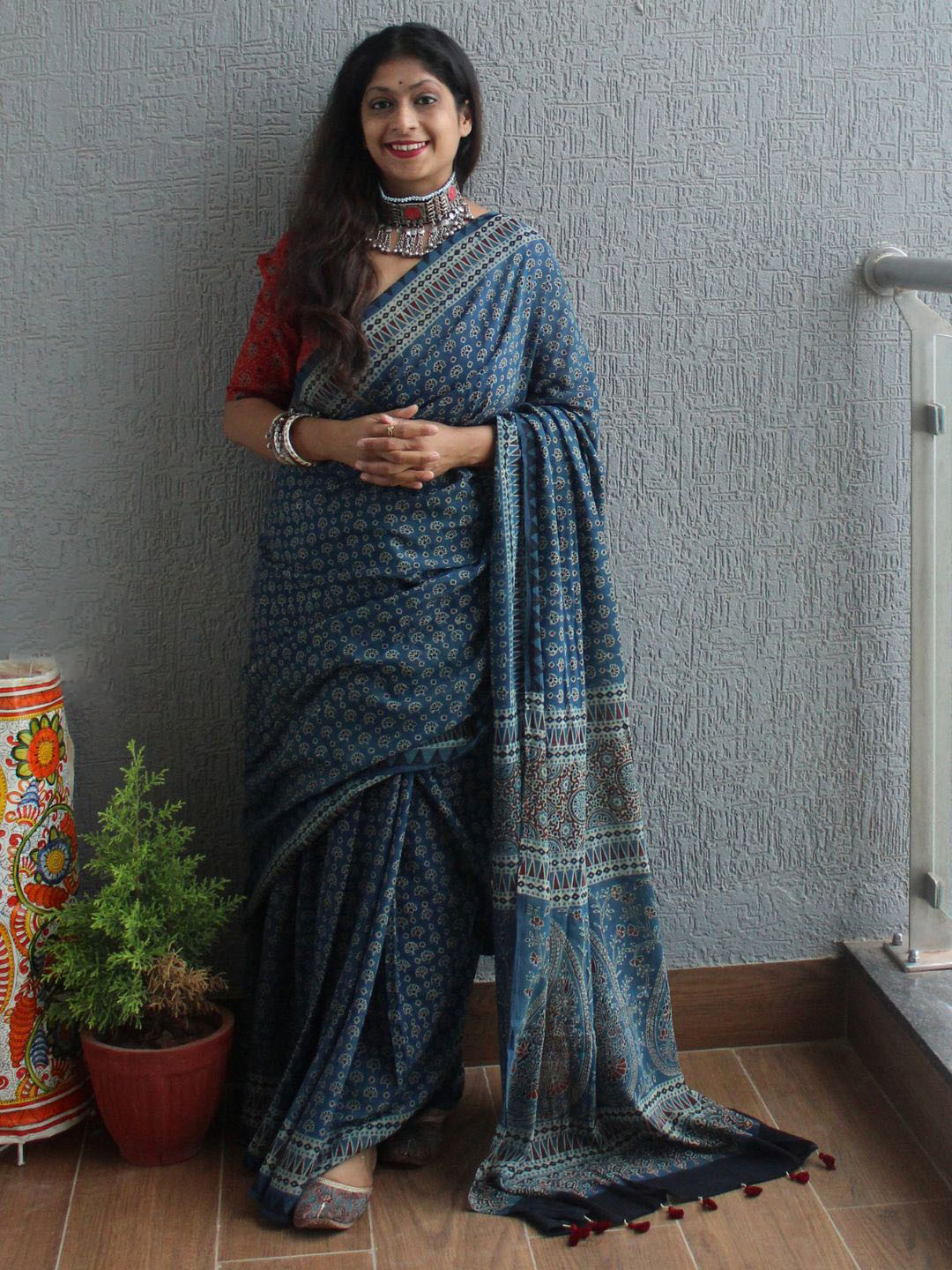 

Weaves of Tradition Ajrak Block Pure Cotton Block Print Saree, Navy blue