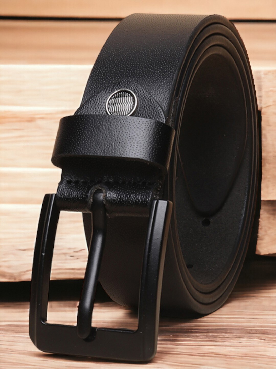 

INVICTUS Men Textured Leather Formal Belt, Black