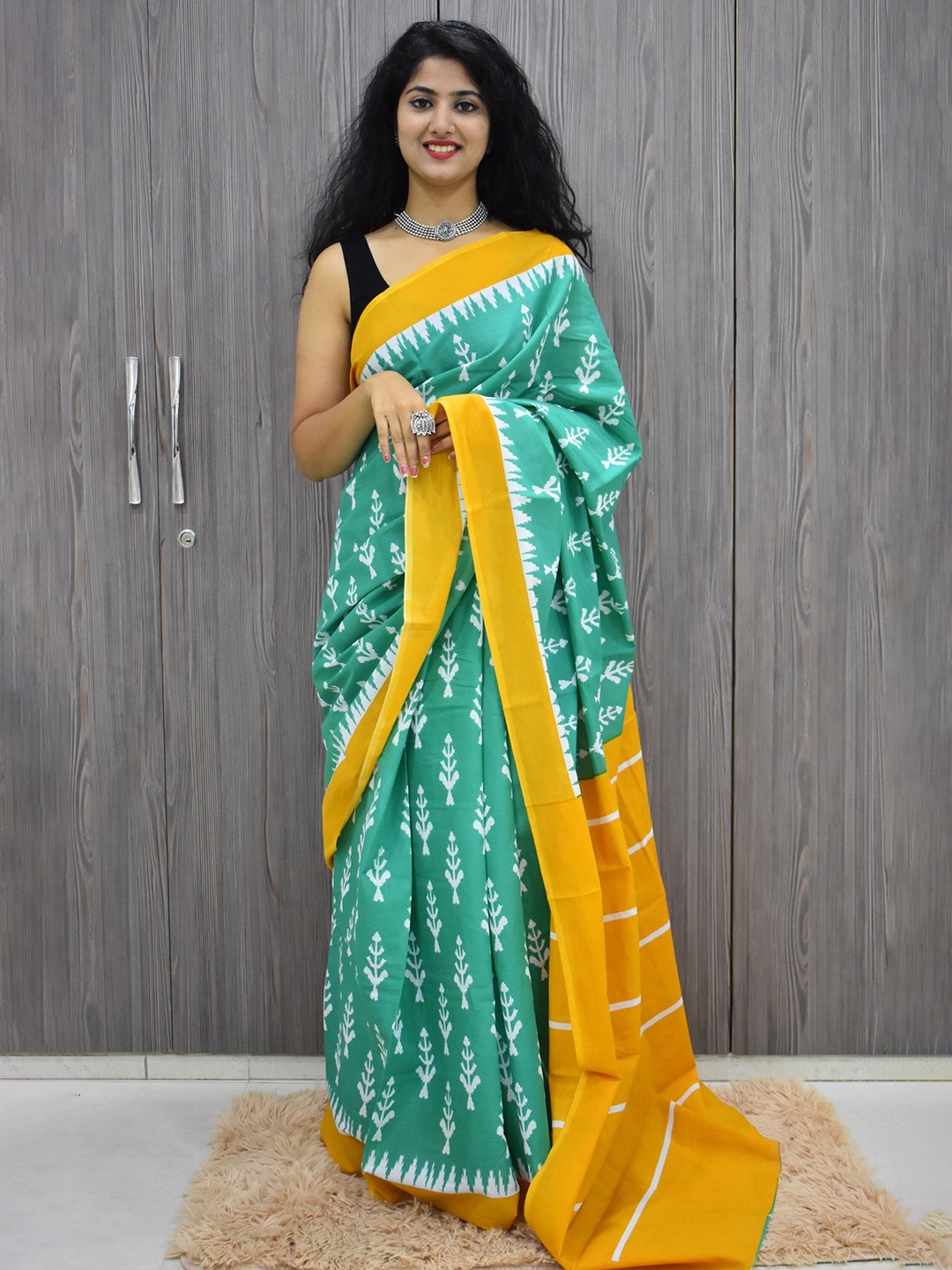 

clothonus Ethnic Motifs Pure Cotton Block Print Saree, Green