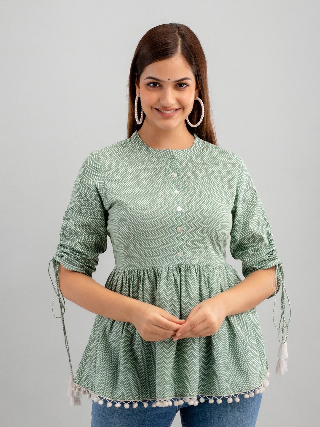 

TRENDSWILL Round Neck Printed Empire Top, Green