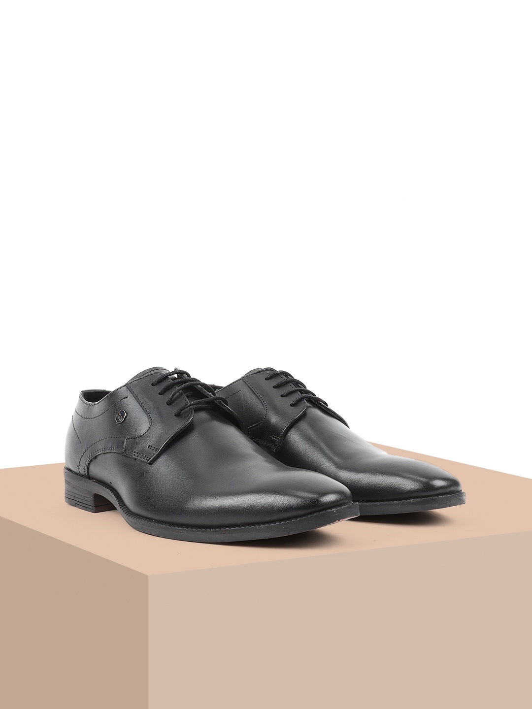 

Carlton London Men Leather Formal Derbys, Black
