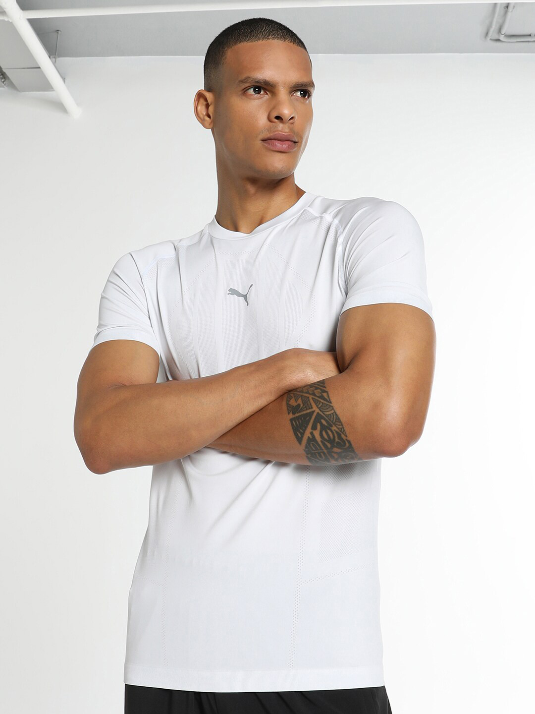 

one8 x PUMA Men Slim Fit Seamless Training T-shirt, White