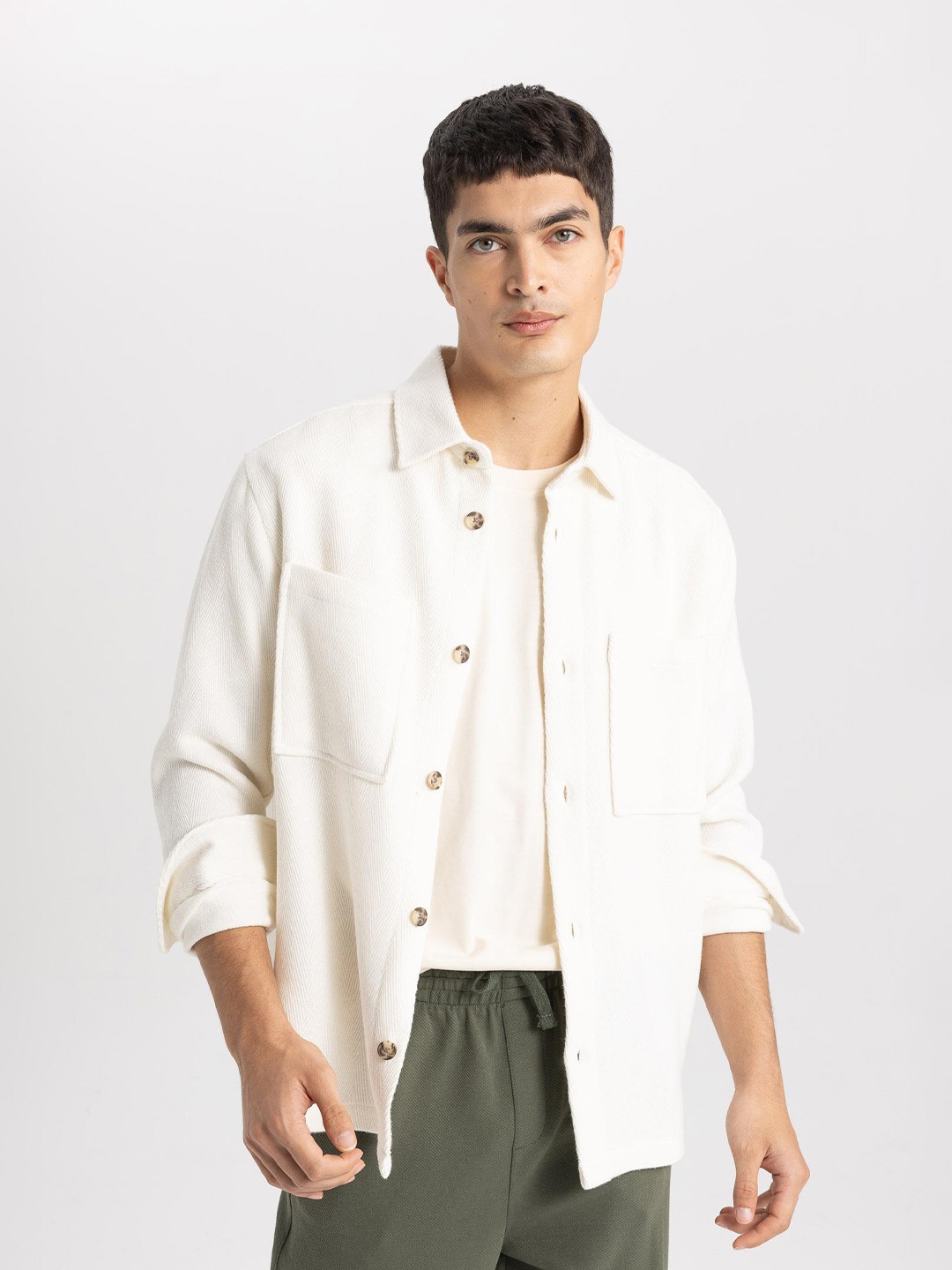 

DeFacto Spread Collar Casual Shirt, Off white