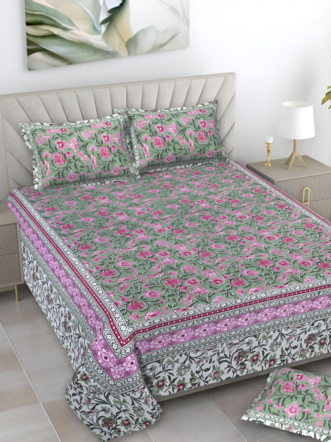 

Serene Decor Green & Pink Floral Cotton 160 TC King Bedsheet With 2 Pillow Covers