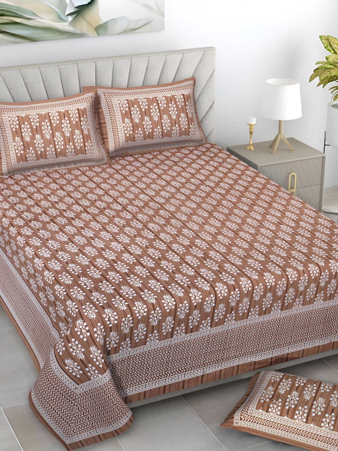 

Serene Decor Brown & White Floral Printed 160 TC King Bedsheet Set