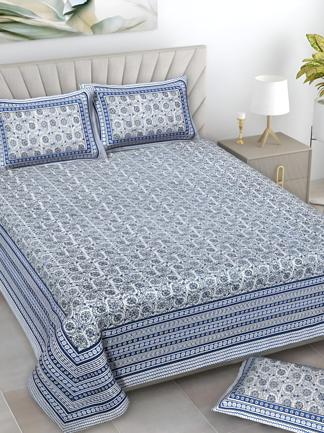 

Serene Decor Grey & White Floral Cotton 160 TC King Bedsheet With 2 Pillow Covers, Blue